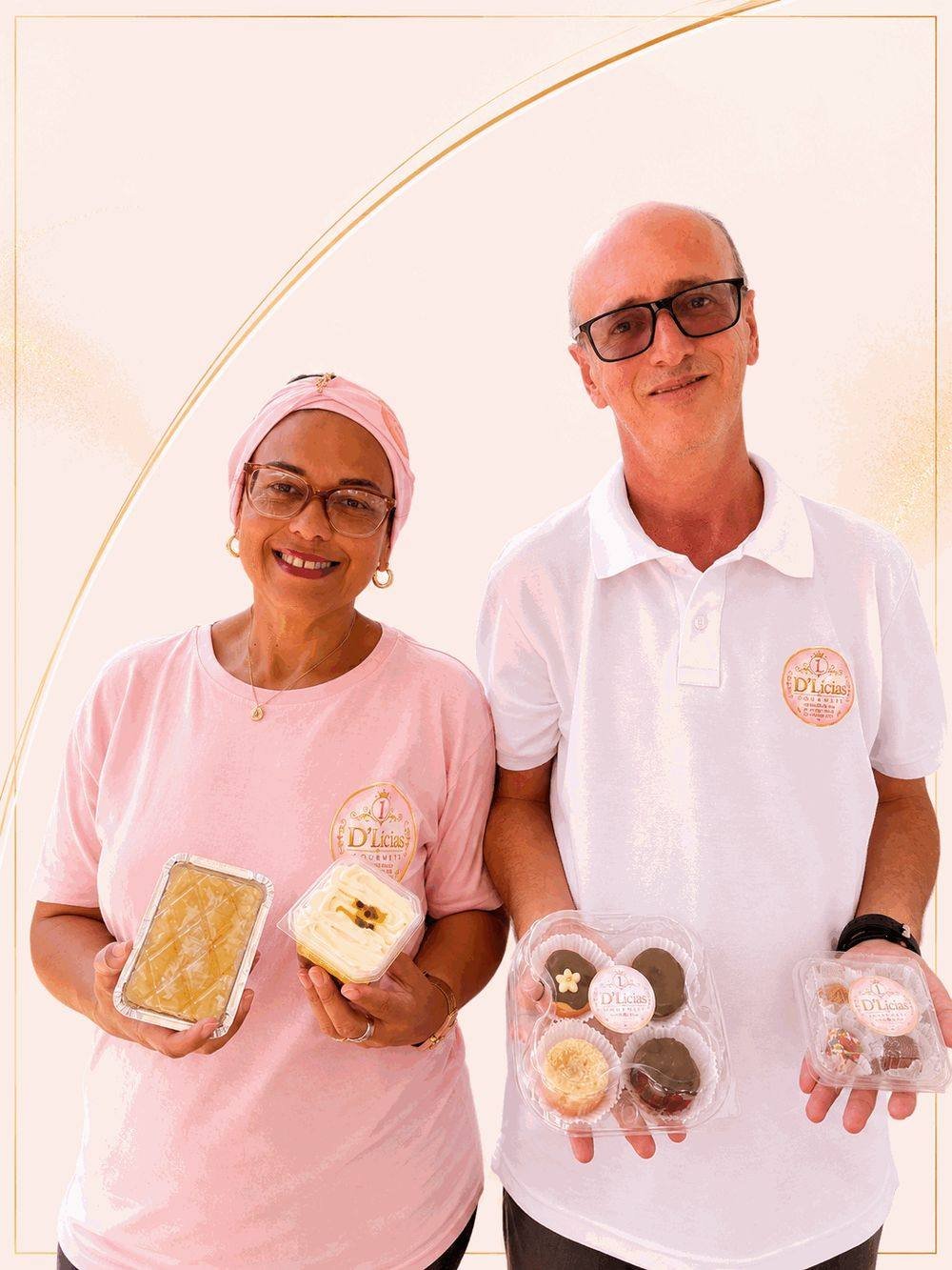 Fundadores da D'Lícias Gourmet apresentando bolo gelado, torta no pote e brigadeiros